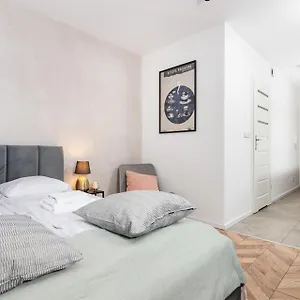 Na Debnikach - By Upstairs , Краков Польша
